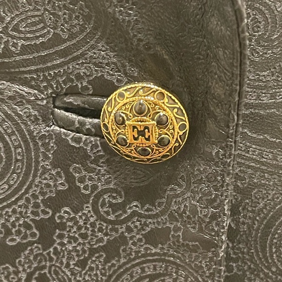 ESCADA NWT Rare Size 10/40 Paisley Embossed Lambskin Leather Two Piece Suit - Picture 6 of 17